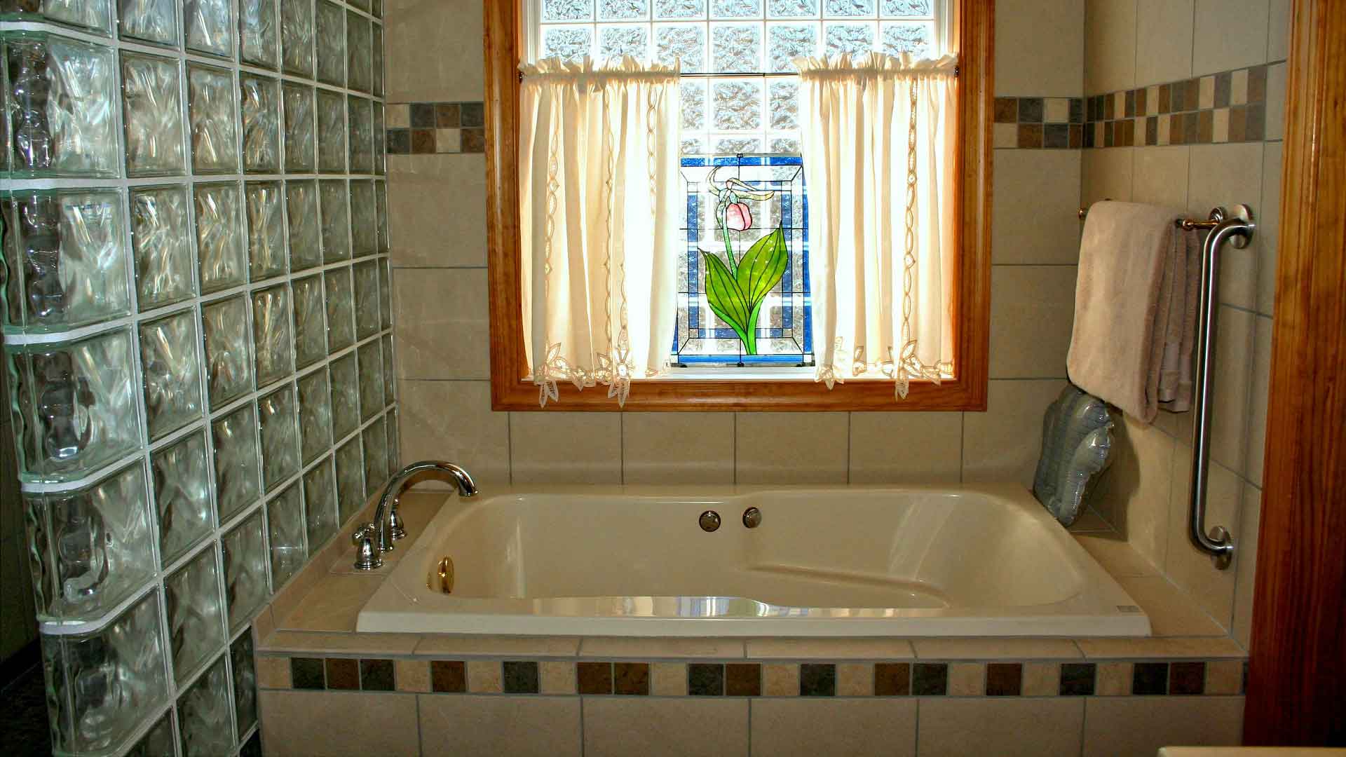 Commercial-Restroom-Cleaning-Procedures-&-Tips-on-selfgrowth