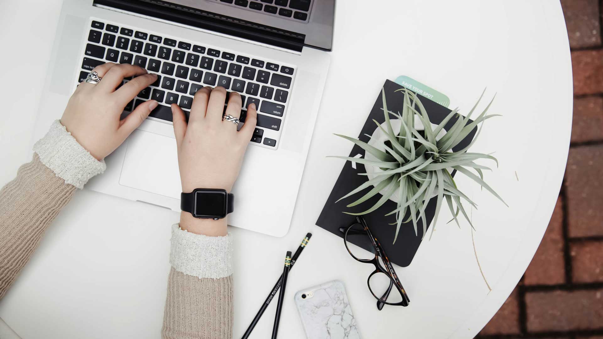 Tips-to-Choose-the-Perfect-Blogging-Platform-on-selfgrowth