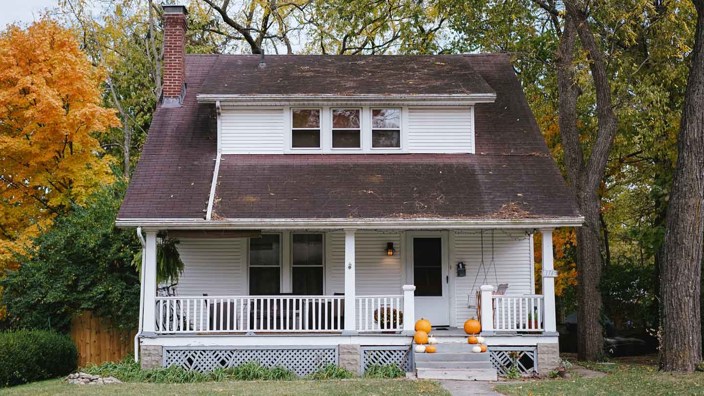 How-to-Stage-Your-House-On-a-Tight-Budget-on-selfgrowth
