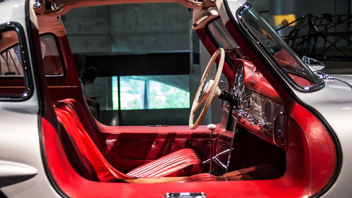 Tips-for-Choosing-the-Right-Car-Floor-Mat-on-selfgrowth