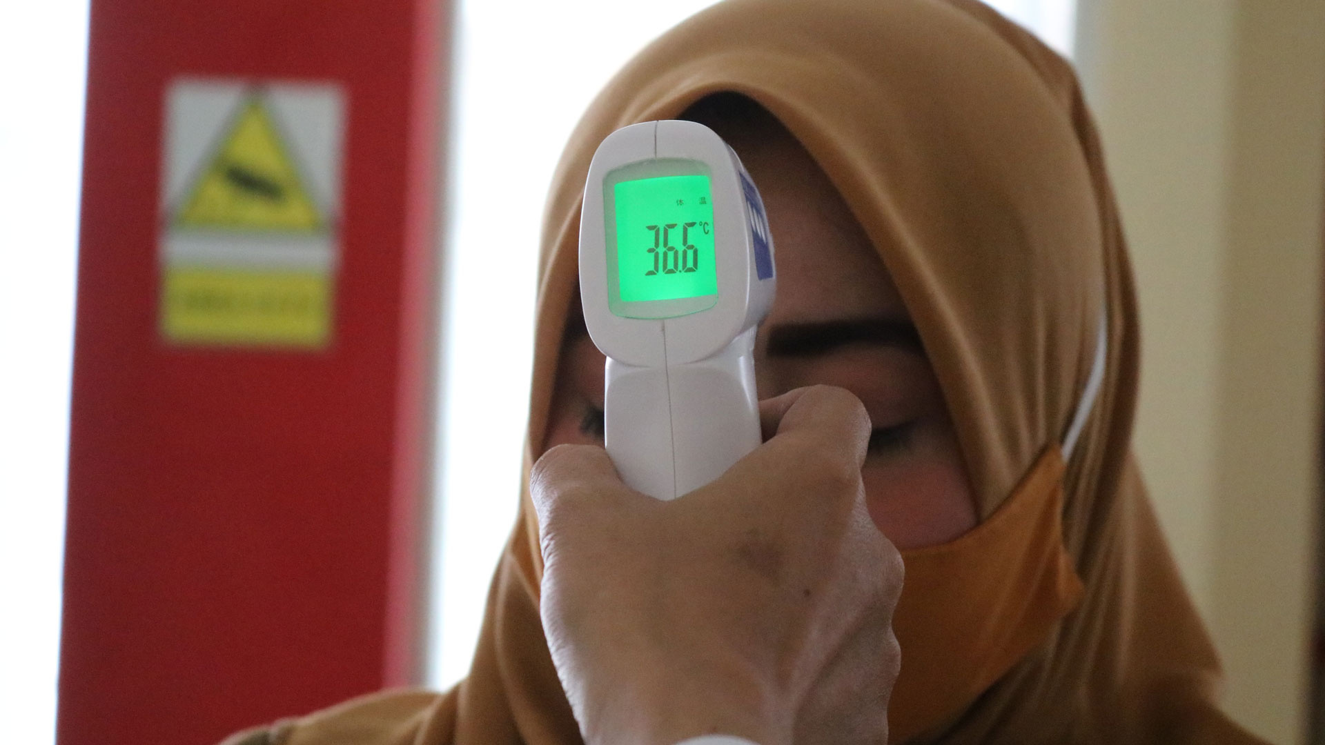 Differences-between-an-Infrared-Thermometer-&-Digital-Thermometer-on-SelfGrowth
