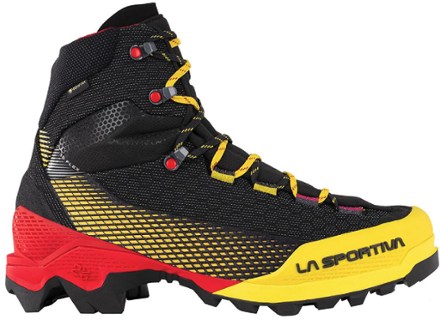 best la sportiva mountaineering boots