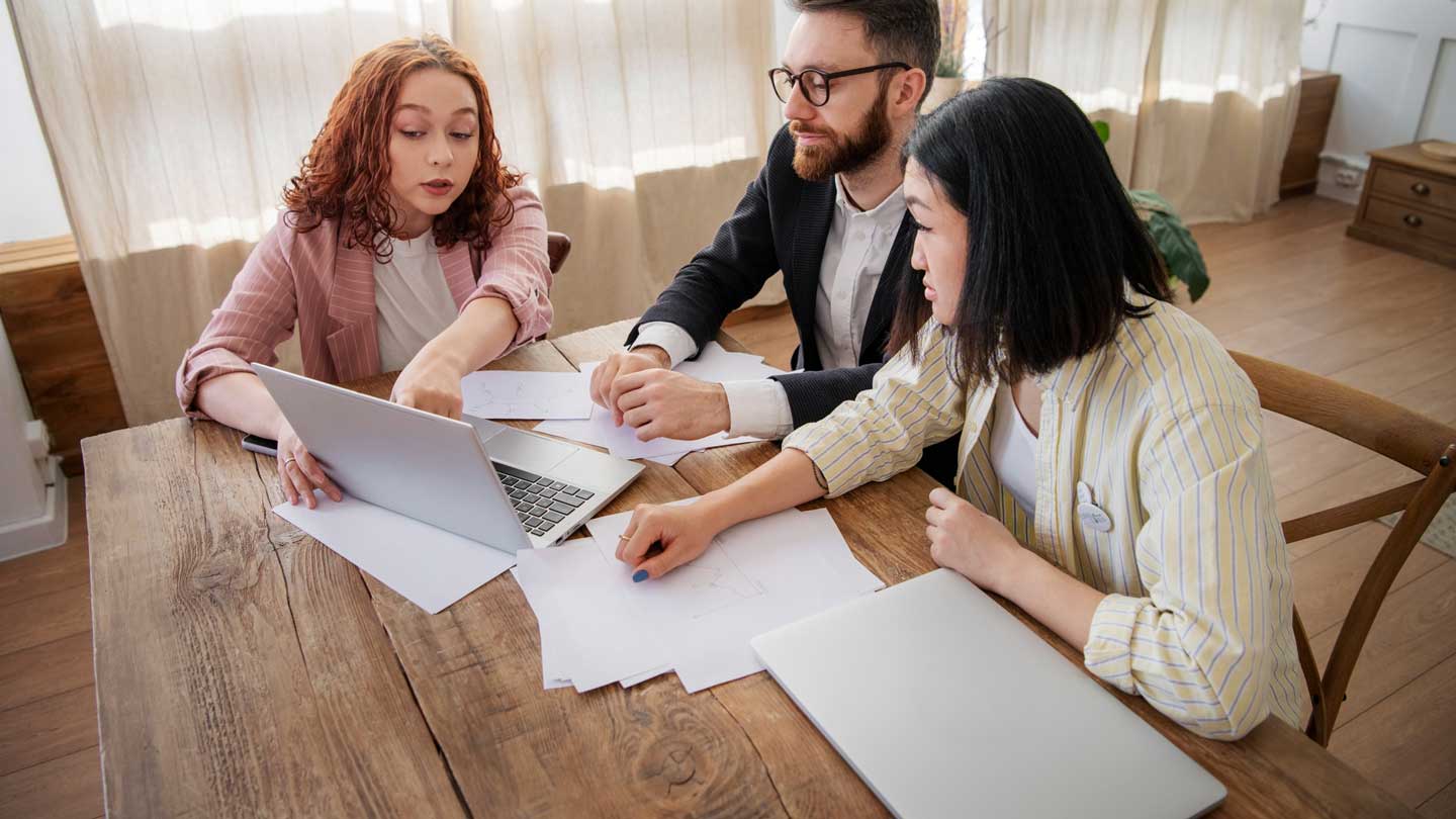Finding-Your-Perfect-Fit---Tips-For-Choosing-Mortgage-Lenders-on-selfgrowth